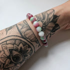 Armband Natural Flow – Achat & Jade in Pink, Grün & Weiß