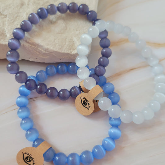 Armband mit natürlichem Cat's Eye Stein – weiß mit grau Schimmer