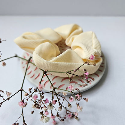 Koreanisches Haargummi Scrunchie gelb