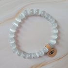 Armband mit natürlichem Cat's Eye Stein – weiß mit grau Schimmer